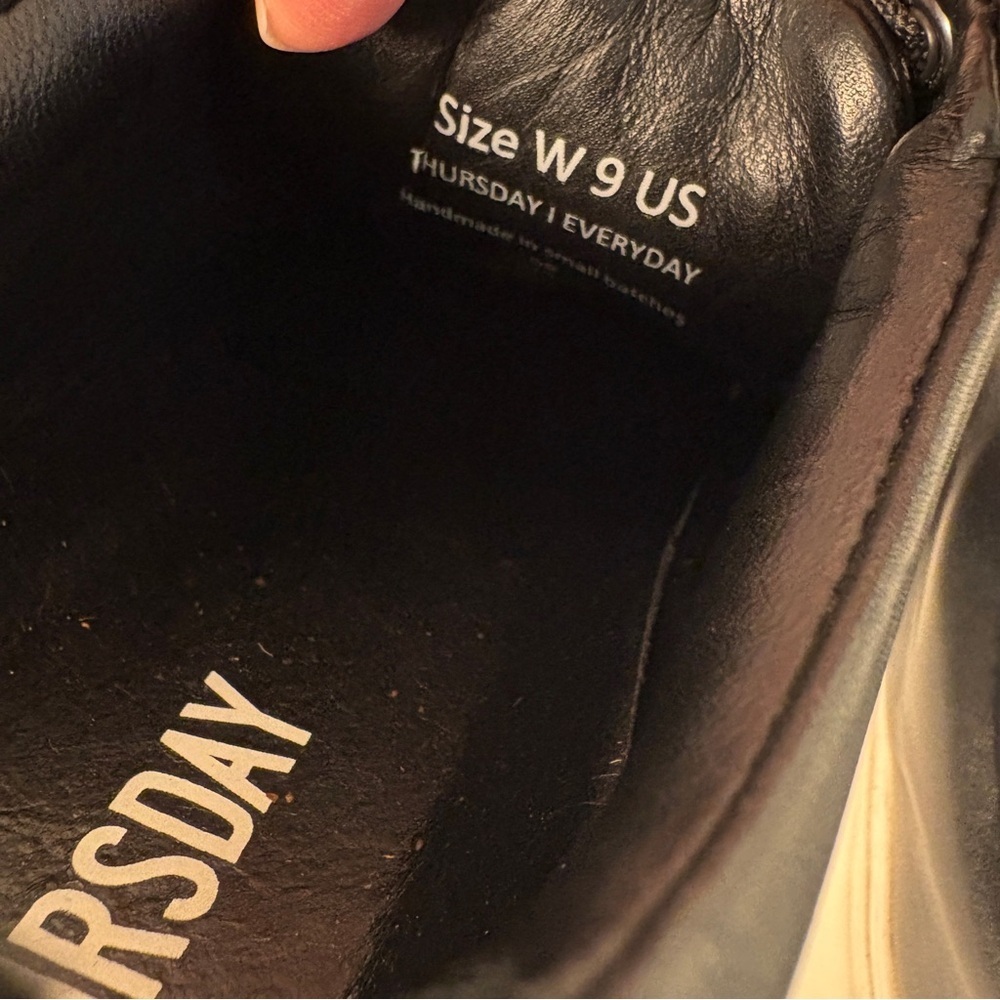 Thursday Black Leather Low-Top Lace-Up Sneakers Classic Women Travel - Picture 7 of 7